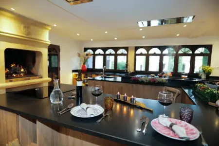 Charmant Mas Provençal avec piscine et jacuzzis, Charmante Villa Provençale à Noves - Photo 64