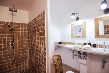 Charmant Mas Provençal avec piscine et jacuzzis, Charmante Villa Provençale à Noves - Photo 84