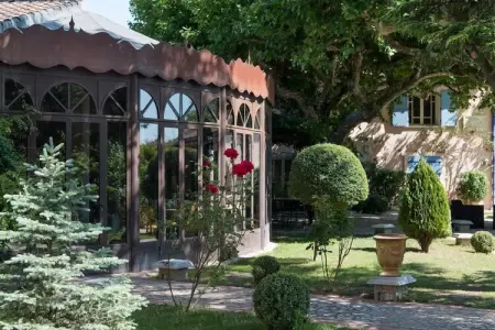 Charmant Mas Provençal avec piscine et jacuzzis, Charmante Villa Provençale à Noves - Photo 111