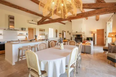 Le Mas Elaïa  votre havre familial avec piscine privée, Family Haven à Eyragues - Photo 4