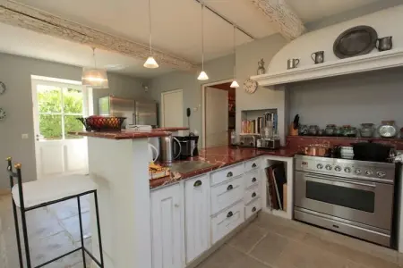 Bastide avec piscine 3 terrasses dans un écrin de verdure, Maison de campagne avec piscine - Photo 4