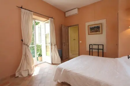 Bastide avec piscine 3 terrasses dans un écrin de verdure, Maison de campagne avec piscine - Photo 14