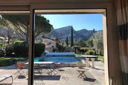 La Maison de Robion, Villa près d'Avignon avec suites séparées - Photo 7