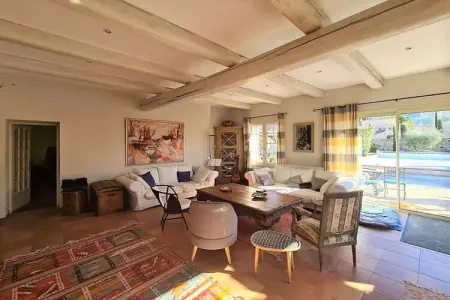 La Maison de Robion, Villa près d'Avignon avec suites séparées - Photo 17