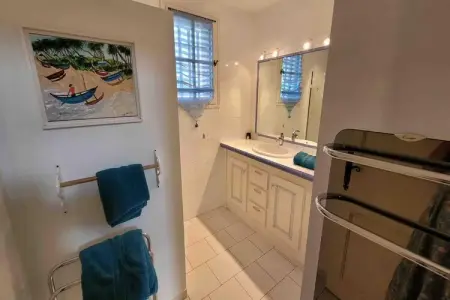 La Maison de Robion, Villa près d'Avignon avec suites séparées - Photo 28
