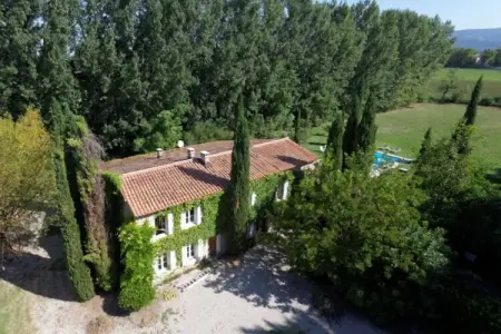 Villa provencale pour les amoureux de la nature en Lubéron, Villa équestre avec piscine chauffée - Photo 1