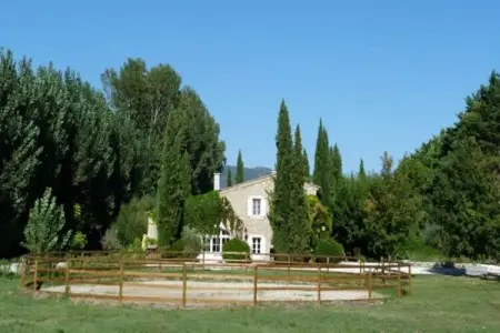 Villa provencale pour les amoureux de la nature en Lubéron, Villa équestre avec piscine chauffée - Photo 6