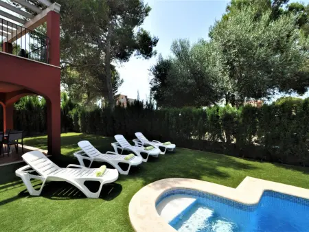 VILLA en Zona residencial tranquila con piscina privada ideal para familias - W - Photo 1