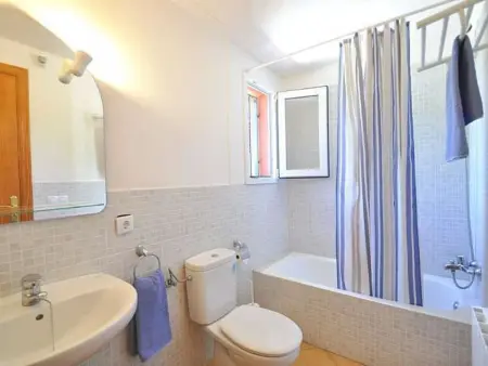 VILLA en Zona residencial tranquila con piscina privada ideal para familias - W - Photo 15