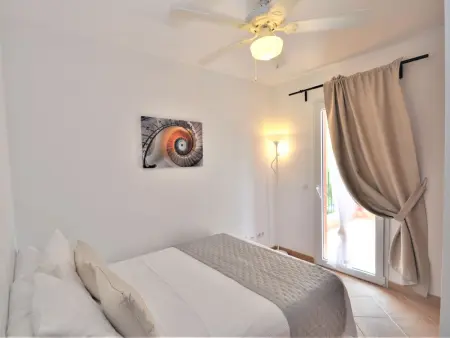 VILLA en Zona residencial tranquila con piscina privada ideal para familias - W - Photo 16