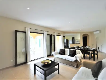 VILLA MONICA en barrio residencial de Cala Pi para 6 personas con piscina priva - Photo 6