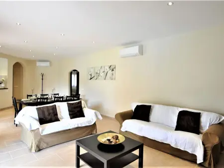 VILLA MONICA en barrio residencial de Cala Pi para 6 personas con piscina priva - Photo 9