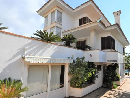 CA NA MALEN Hermosa casa para familias con gran piscina, jardín. - WiFi Gratis - Photo 3