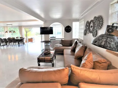 CA NA MALEN Hermosa casa para familias con gran piscina, jardín. - WiFi Gratis - Photo 31