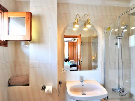 CA NA MALEN Hermosa casa para familias con gran piscina, jardín. - WiFi Gratis - Photo 32