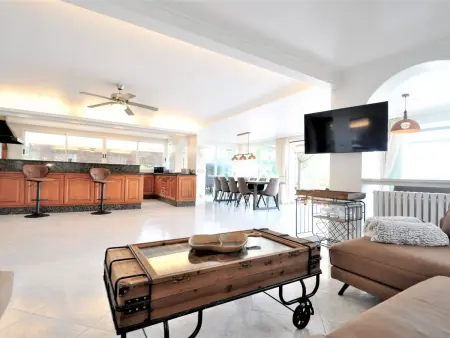 CA NA MALEN Hermosa casa para familias con gran piscina, jardín. - WiFi Gratis - Photo 33