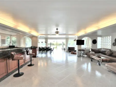 CA NA MALEN Hermosa casa para familias con gran piscina, jardín. - WiFi Gratis - Photo 36