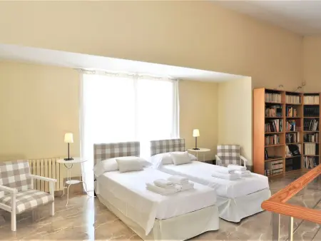 Villa con piscina y pista de tenis privada ideal para familias.  - WiFi Gratis - Photo 35