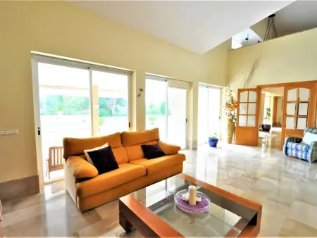 Villa con piscina y pista de tenis privada ideal para familias.  - WiFi Gratis - Photo 52