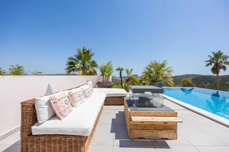 Surga, Belle villa avec piscine à Budens - Photo 7