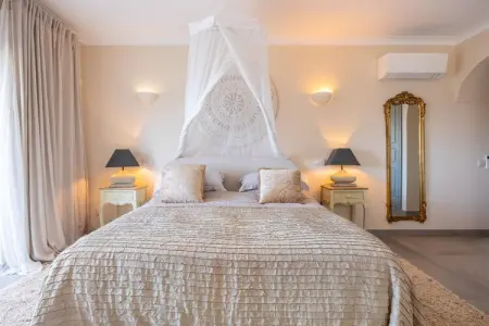 Surga, Belle villa avec piscine à Budens - Photo 14