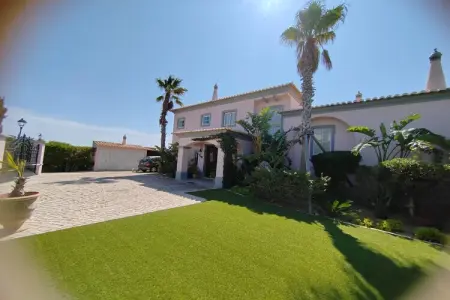Surga, Belle villa avec piscine à Budens - Photo 17