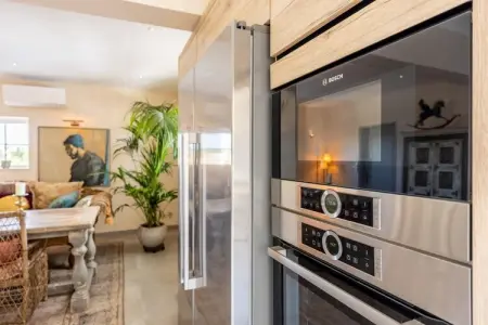 Surga 2, Chambre privée dans une villa de luxe, Budens - Photo 17