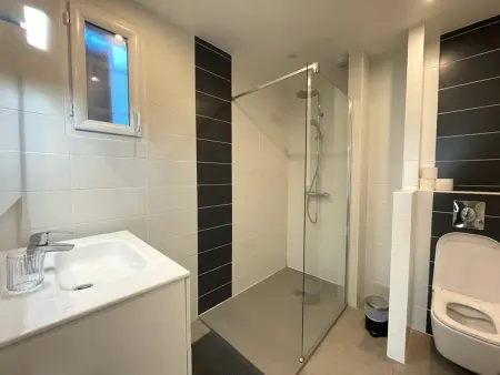 Villa spacieuse avec jacuzzi et piscine chauffée à Hossegor - Photo 35