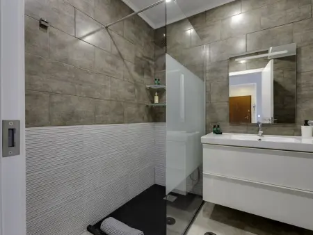 Appartement lumineux 2 chambres à Albufeira, balcon sud - Photo 25
