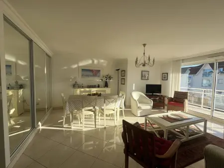Bel appartement central avec balcon et parking à Stella Plage - Photo 1