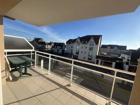 Bel appartement central avec balcon et parking à Stella Plage - Photo 6