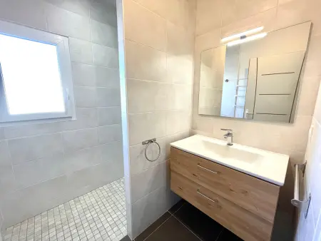 Maison neuve 2 chambres - À pied du centre-bourg - Photo 10