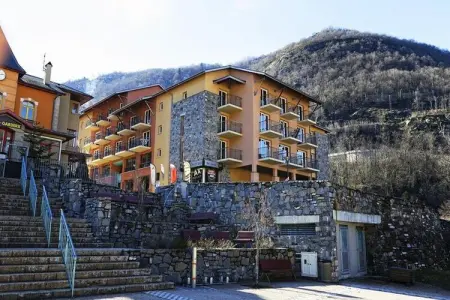 Résidence Néméa Les Grands Ax***, Maison de vacances à Ax-les-Thermes avec spa - Photo 1