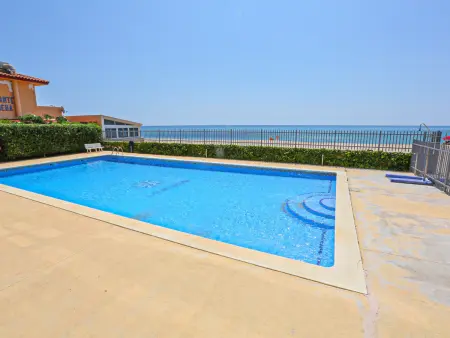 Appartement bord de mer avec piscine à Miami Platja - Photo 2
