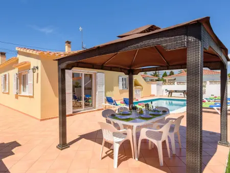 Villa confortable avec piscine et climatisation - 3 chambres - Photo 11