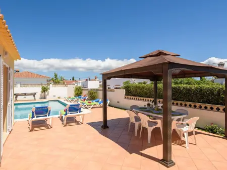 Villa confortable avec piscine et climatisation - 3 chambres - Photo 13
