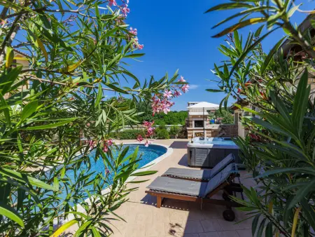 Villa Christina, Maison 10 personnes à Tinjan - Photo 36