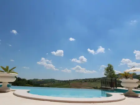 Casa Sacciofa in Monte Rinaldo, Maison 12 personnes à Montelparo - Photo 1