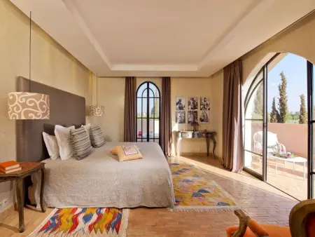 Grandiose Villa ,5 Schlafzimmer in der Nähe des Zentrums . - Photo 8
