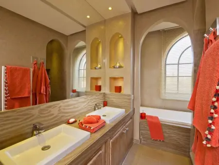 Grandiose Villa ,5 Schlafzimmer in der Nähe des Zentrums . - Photo 13