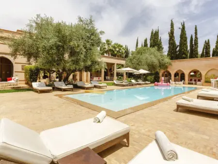 Grandiose Villa ,5 Schlafzimmer in der Nähe des Zentrums . - Photo 35