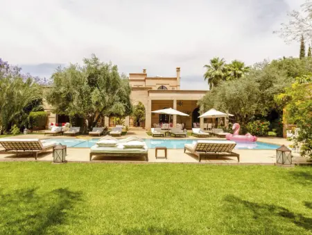 Grandiose Villa ,5 Schlafzimmer in der Nähe des Zentrums . - Photo 38