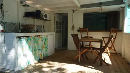 Bungalow moderne avec jardin privé à Grand Bourg - Photo 1