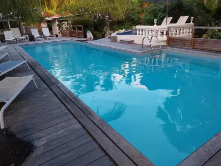 Bungalow moderne avec jardin privé à Grand Bourg - Photo 12