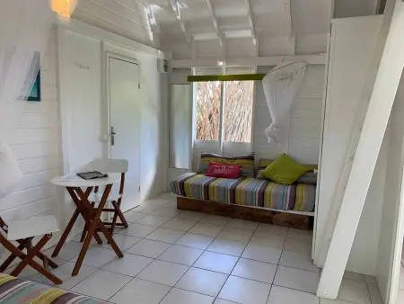 Bungalow avec Jacuzzi près de Grand-Bourg - 39 m² - Photo 2