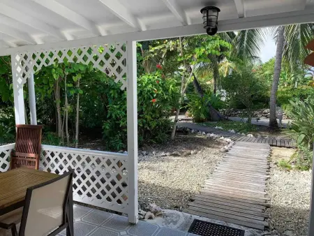 Bungalow avec Jacuzzi près de Grand-Bourg - 39 m² - Photo 3