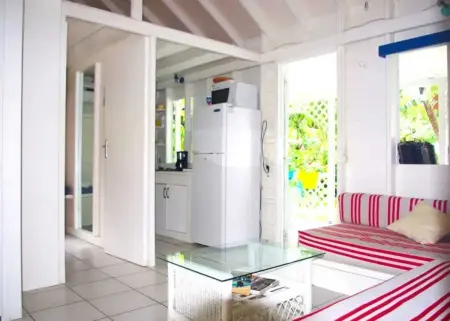 Bungalow avec Jacuzzi près de Grand-Bourg - 39 m² - Photo 10