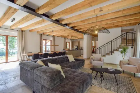 Maison Wallon, Villa pour 10 avec piscine et vue sur le château - Photo 2