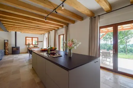 Maison Wallon, Villa pour 10 avec piscine et vue sur le château - Photo 4
