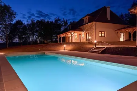 Maison Wallon, Villa pour 10 avec piscine et vue sur le château - Photo 12